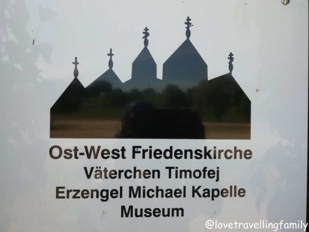 Ost-West Friedenskirche Väterchen Timofej München mit Kind, Love travelling family